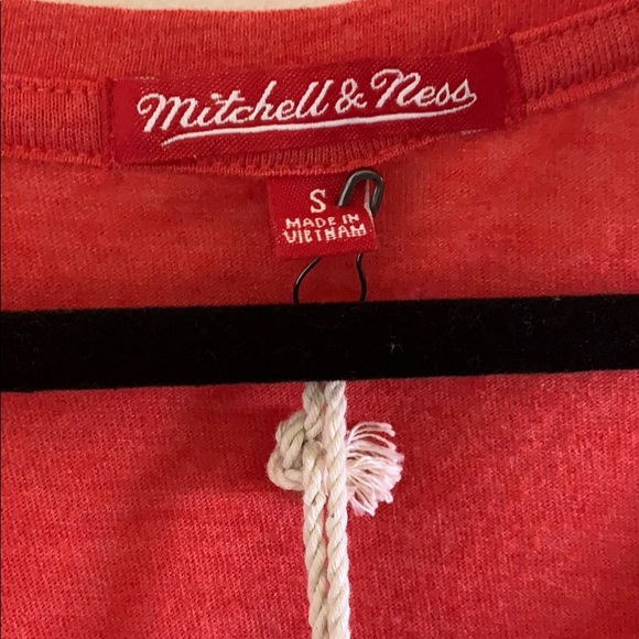 Mitchell & Ness Toronto FC T-Shirt Red Small - Picture 3 of 6